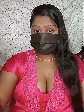 Romantic Woman online show from May 2026 10:55:01 AM