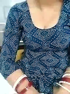 Snapshot of Alisha-sexy chatting on April 2026 02:18:01 AM Alisha-sexy online show from April 2026 02:18:01 AM