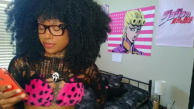 spookiebaddie online show from April 2026 06:08:02 PM