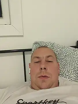 gratyl online show from June 2026 08:32:01 PM