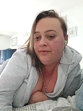 nika-W online show from May 2026 06:20:01 AM