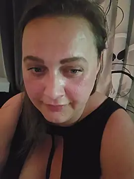 Snapshot of nika-W chatting on June 2026 08:47:01 PM nika-W online show from June 2026 08:47:01 PM