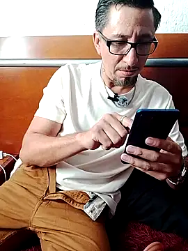Snapshot of velvetblackcock chatting on April 2026 10:16:01 PM velvetblackcock online show from April 2026 10:16:01 PM