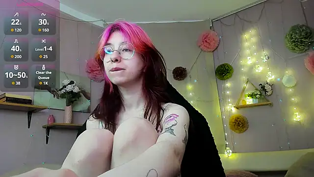Snapshot of Alice_Nyx chatting on May 2026 08:28:02 PM Alice Nyx online show from May 2026 08:28:02 PM