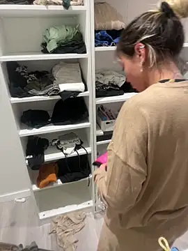 zensorial online show from April 2026 09:27:01 PM