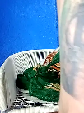 eroos twink online show from December 2025 01:04:02 AM