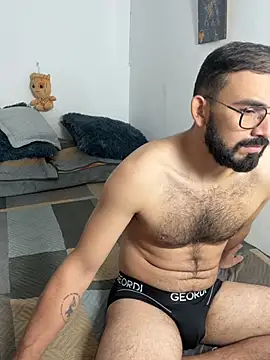 Snapshot of big_bearman chatting on July 2026 04:46:01 PM big bearman online show from July 2026 04:46:01 PM