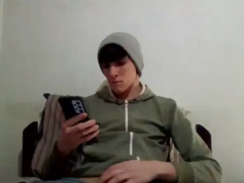 Snapshot of henriemj chatting on July 2026 07:26:01 AM henriemj online show from July 2026 07:26:01 AM