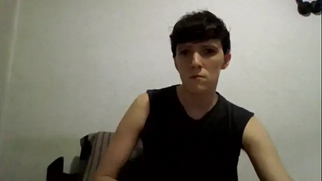Snapshot of henriemj chatting on July 2026 04:47:02 AM henriemj online show from July 2026 04:47:02 AM
