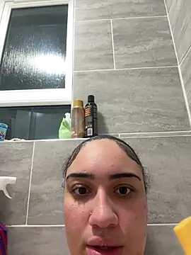 shayyxo online show from April 2026 09:05:02 PM