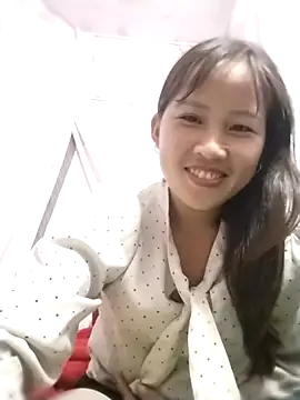 Snapshot of Yo-must chatting on April 2026 07:21:02 AM Yo-must online show from April 2026 07:21:02 AM
