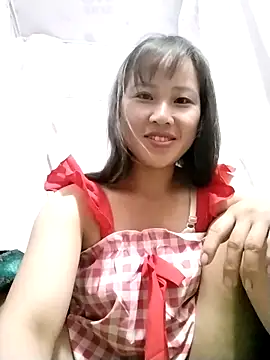 Snapshot of Yo-must chatting on April 2026 08:24:01 PM Yo-must online show from April 2026 08:24:01 PM