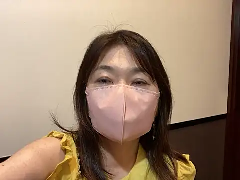 Snapshot of lemonade_madame chatting on June 2026 12:45:02 AM lemonade madame online show from June 2026 12:45:02 AM