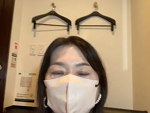 Snapshot of lemonade_madame chatting on June 2026 10:21:01 AM lemonade madame online show from June 2026 10:21:01 AM