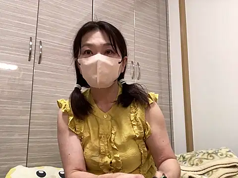 Snapshot of lemonade_madame chatting on July 2026 01:18:02 PM lemonade madame online show from July 2026 01:18:02 PM
