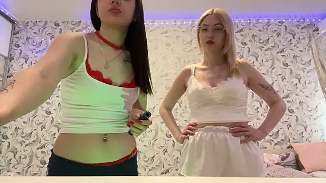  mimilana  online show from April 2026 11:44:02 AM