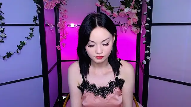 Snapshot of LilySparkls chatting on June 2026 01:45:01 PM LilySparkls online show from June 2026 01:45:01 PM