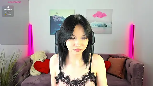 Snapshot of LilySparkls chatting on May 2026 12:55:02 PM LilySparkls online show from May 2026 12:55:02 PM