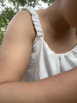 Snapshot of __Amanda__ chatting on April 2026 12:56:02 AM Amanda online show from April 2026 12:56:02 AM