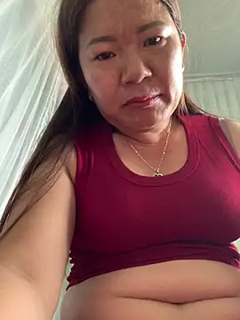   Evelyn   online show from April 2026 05:02:01 AM