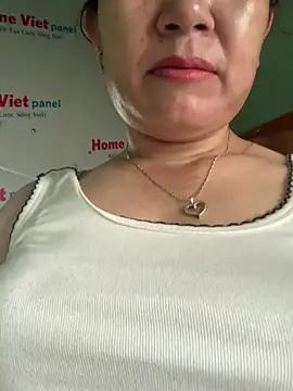   Evelyn   online show from April 2026 03:13:01 AM