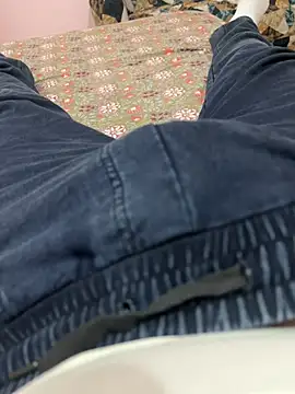 Saksham57953 online show from April 2026 01:59:02 PM