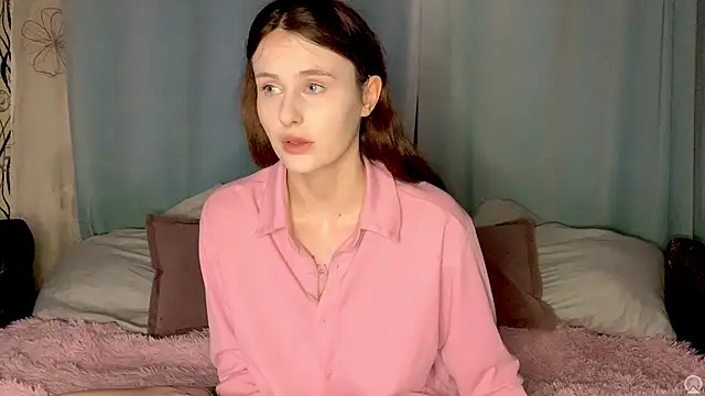 Snapshot of NessBarre chatting on June 2026 07:36:01 PM NessBarre online show from June 2026 07:36:01 PM