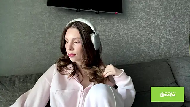 anycamx online show from April 2026 05:46:01 AM