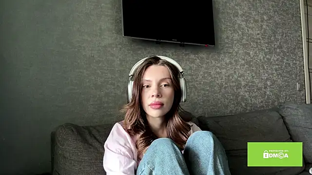 anycamx online show from April 2026 06:28:01 AM