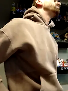 jozsi1995 online show from April 2026 05:51:01 PM