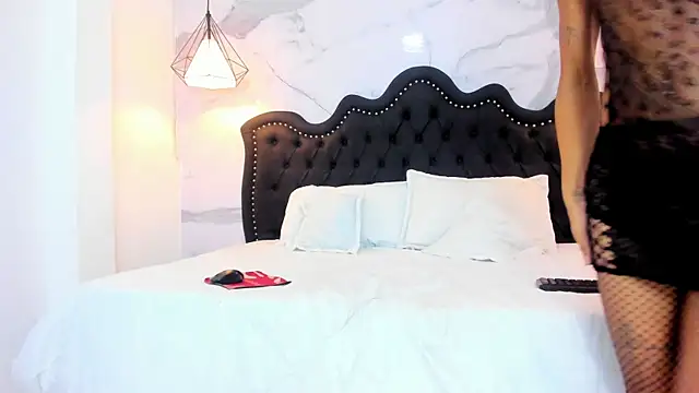 foxi cameron online show from April 2026 02:34:01 AM