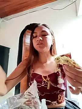 Leticia Hinkley  online show from April 2026 01:02:01 PM