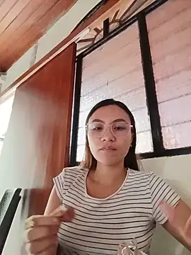 Leticia Hinkley  online show from May 2026 01:19:02 PM