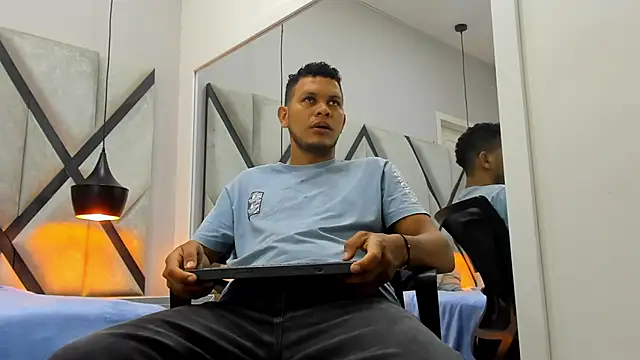 NohaBrooks online show from April 2026 11:56:02 AM