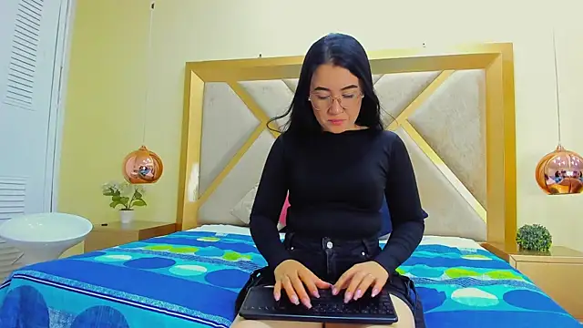 ChloeAshdord online show from April 2026 12:19:02 PM