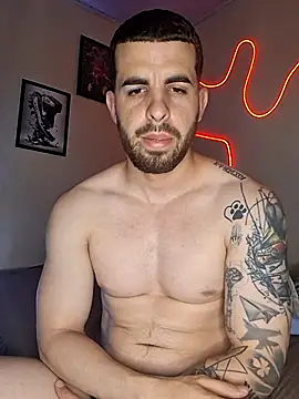 leoxxxgato online show from May 2026 07:30:01 PM