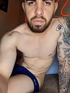 Snapshot of leoxxxgato chatting on June 2026 04:50:01 PM leoxxxgato online show from June 2026 04:50:01 PM