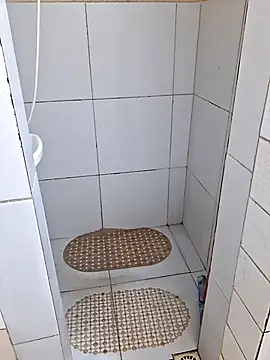 leoxxxgato online show from April 2026 08:59:01 PM