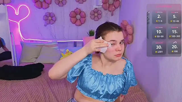 Kacey Love online show from April 2026 06:05:01 AM