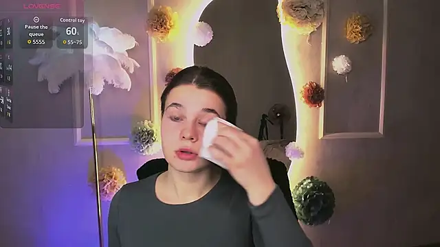 Kacey Love online show from April 2026 01:51:01 PM