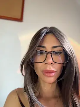 AlmaSajor  online show from April 2026 01:47:01 PM
