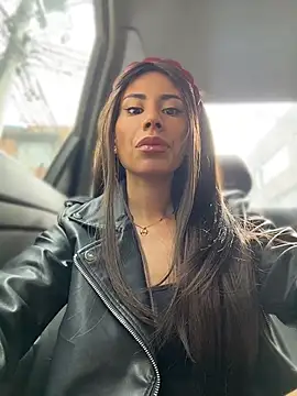 AlmaSajor  online show from April 2026 01:45:02 PM