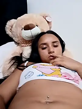 Valentina Narvaez online show from May 2026 07:39:01 PM