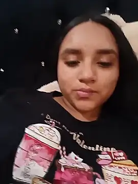Snapshot of Valentina_Narvaez chatting on June 2026 08:17:02 PM Valentina Narvaez online show from June 2026 08:17:02 PM