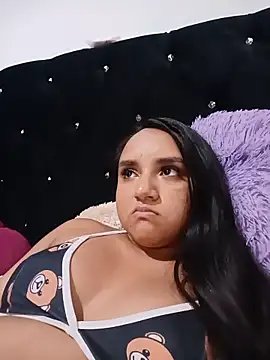 Snapshot of Valentina_Narvaez chatting on June 2026 07:30:01 PM Valentina Narvaez online show from June 2026 07:30:01 PM