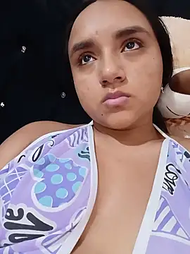 Snapshot of Valentina_Narvaez chatting on June 2026 06:06:02 PM Valentina Narvaez online show from June 2026 06:06:02 PM