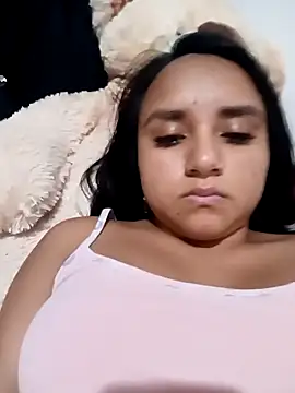 Valentina Narvaez online show from April 2026 07:32:01 PM