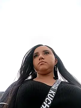 Valentina Narvaez online show from April 2026 10:17:02 PM