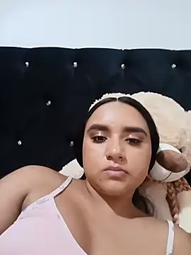 Snapshot of Valentina_Narvaez chatting on June 2026 06:46:01 PM Valentina Narvaez online show from June 2026 06:46:01 PM