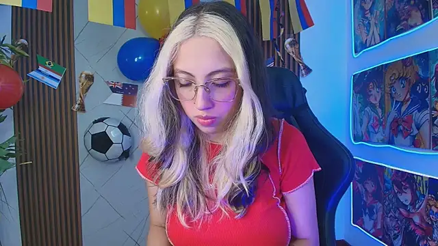 sweetlyundone online show from June 2026 07:30:01 PM